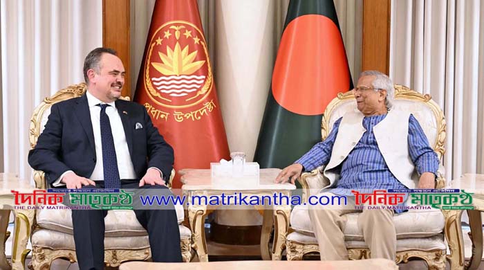 প্রধান উপদেষ্টা অধ্যাপক ইউনূসের সাথে নবনিযুক্ত মার্কিন রাষ্ট্রদূত ব্রেন্ট ক্রিস্টেনসেনের সৌজন্য সাক্